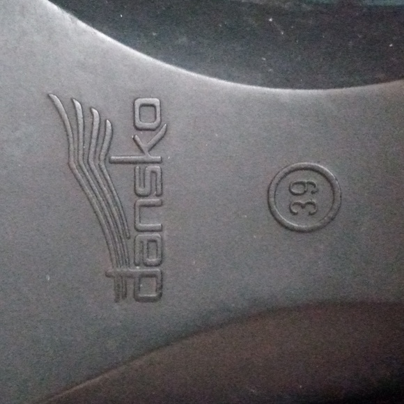 Dansko - Black - Leather - Clog Style - Non-Slip Shoes - Size lg 8.5/sm 9/EU39 - Picture 9 of 11